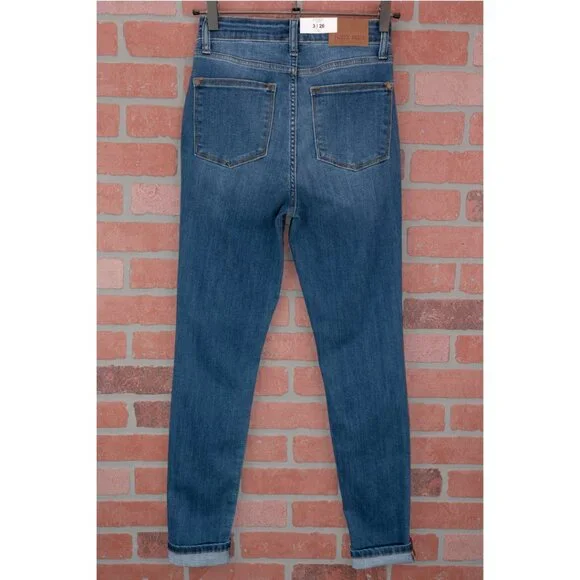 Judy Blue Skinny Jeans w/ Optional Cuff - Picture 13 of 15